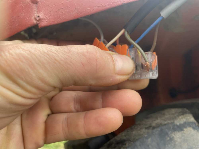 IMG_0602w.JPG (33.77 Kio) Vu 4180 fois bornier aile