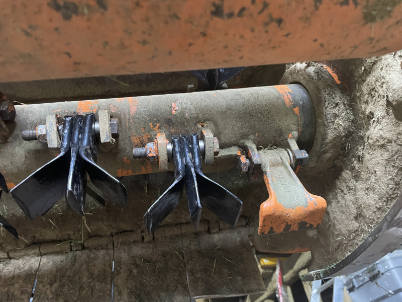 IMG_4357.jpeg (350.42 Kio) Vu 3188 fois Couteaux vs marteaux