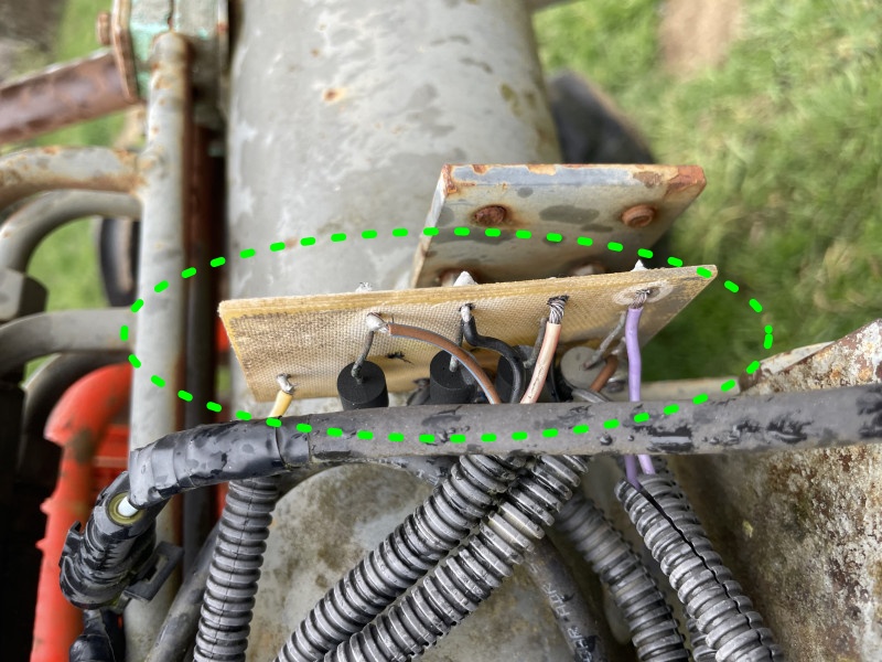 chargeur faucheux.jpg